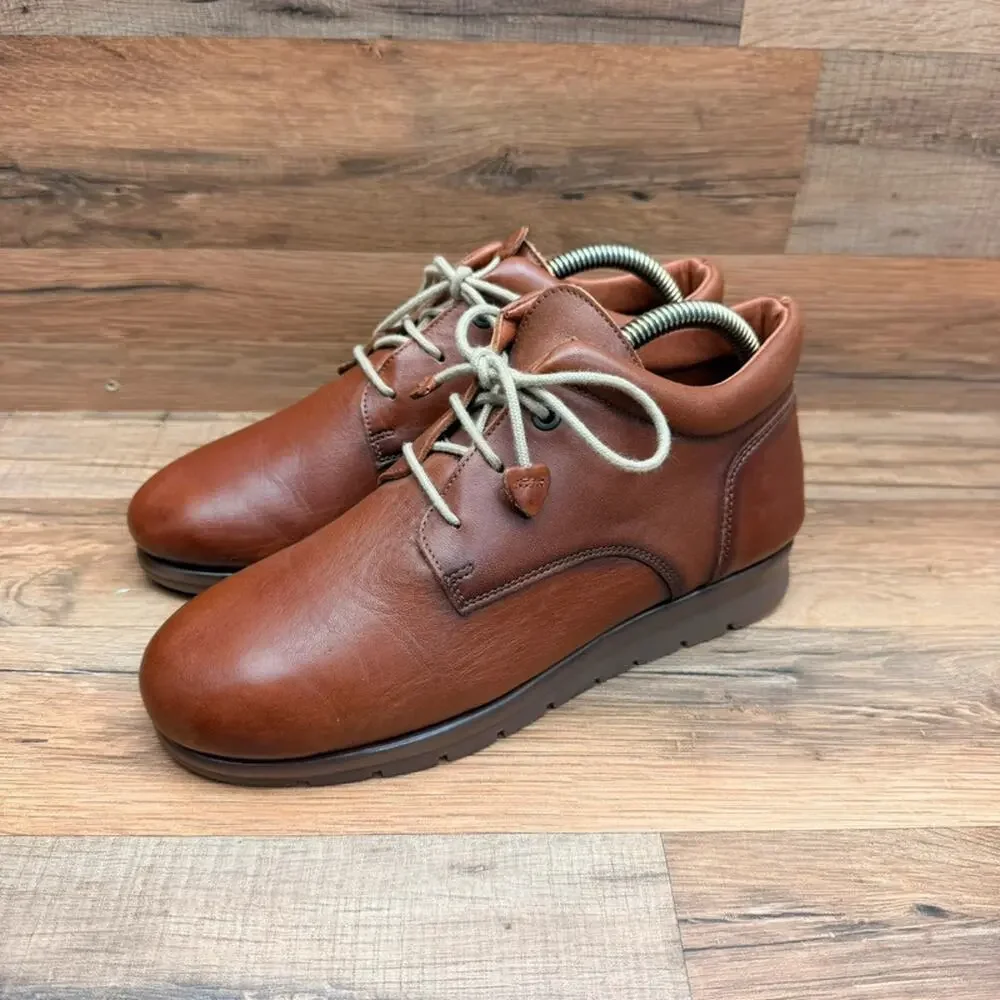 48+hours  size US 8 Eu 40 Chukka size Boots Extralight Brown Leather